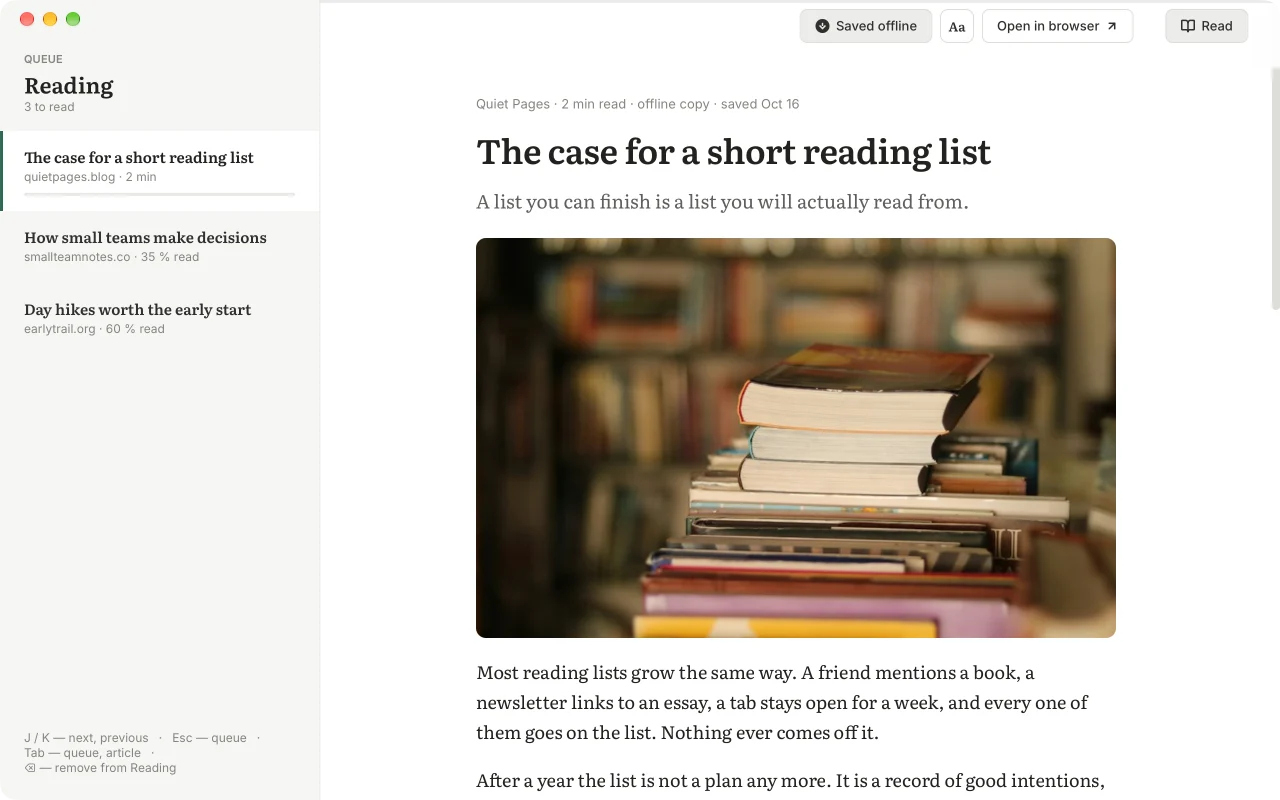Reading mode: the Reading queue on the left and an article in one serif column on the right